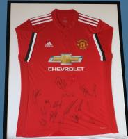 2017/18 shirt with 14 signatures